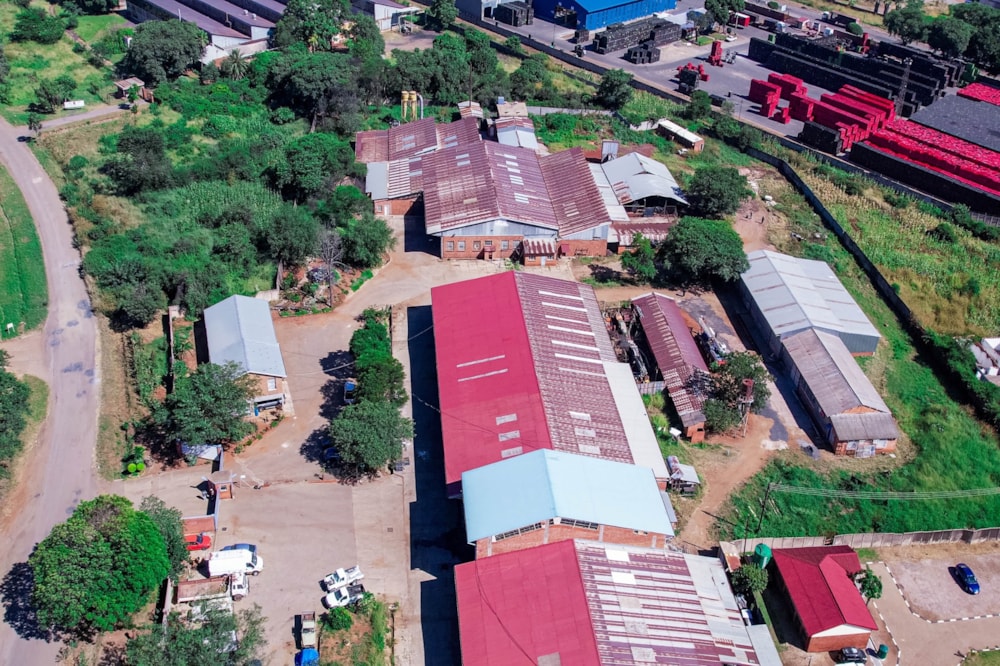 Commercial industrial property for sale in Bulawayo, Zimbabwe - 3ZB1695583