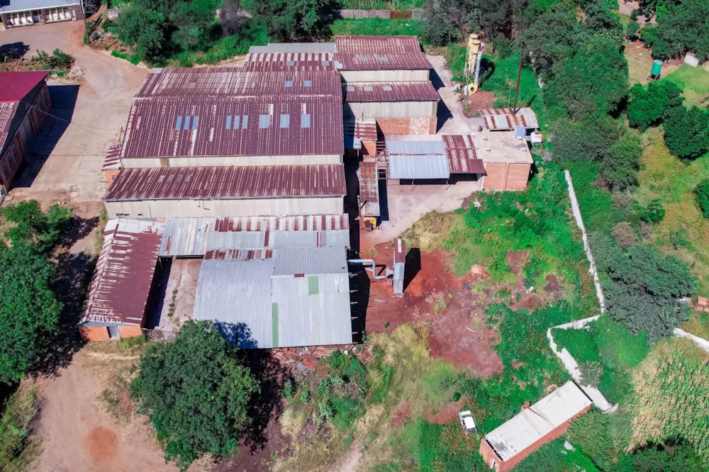 Commercial industrial property for sale in Donnington, Zimbabwe - 3ZB1695583