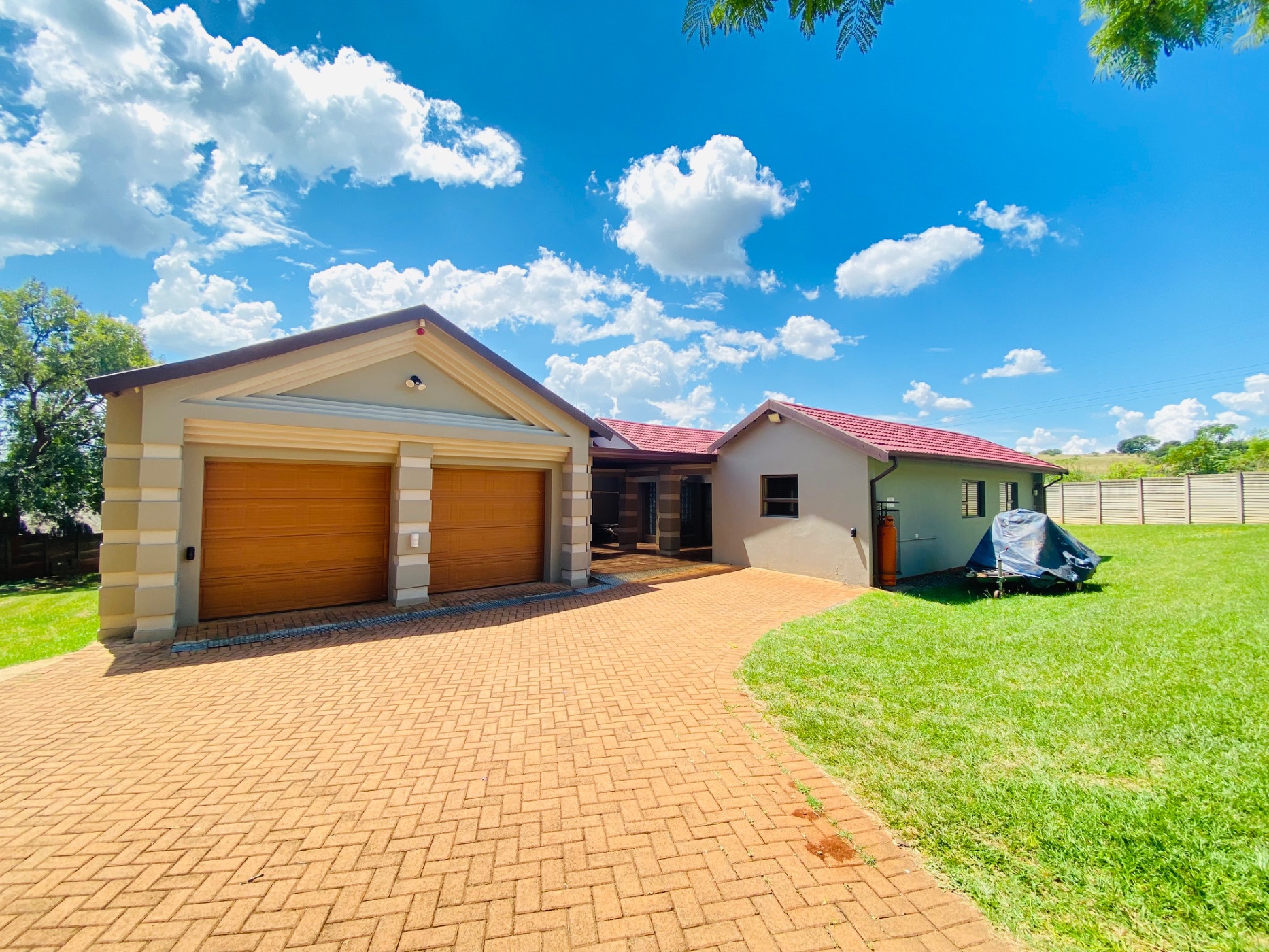 House to rent in Signal Hill, Newcastle - 1NW1732721