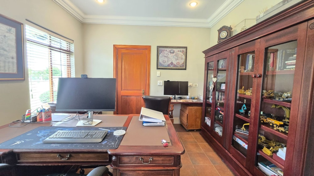 House for sale in Mooikloof - PT1732401 House for sale in Mooikloof - PT1732401