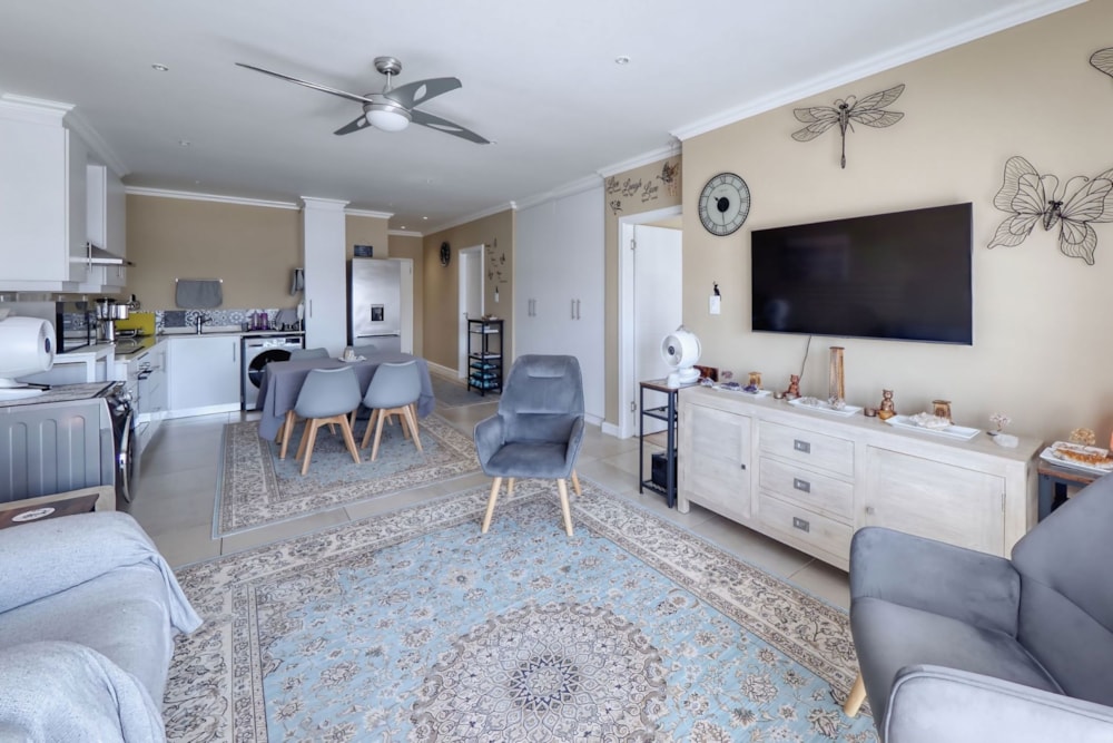 Apartment for sale in Gillitts - 1KF1733245 Apartment for sale in Gillitts - 1KF1733245