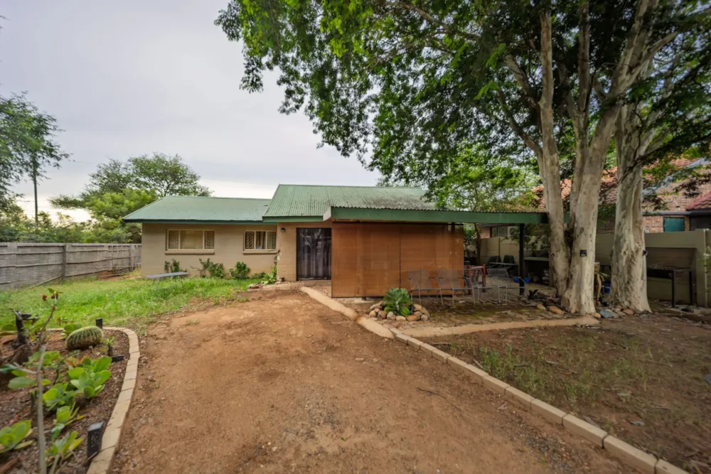 House for sale in Hoedspruit - 1HS1733271 House for sale in Hoedspruit - 1HS1733271