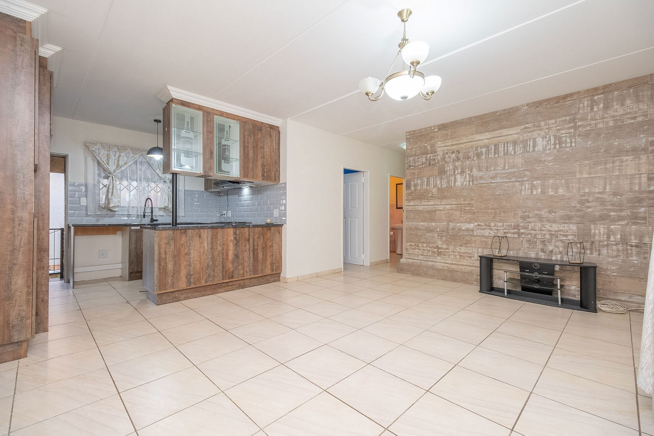 Townhouse for sale in Grobler Park - RAN1716644