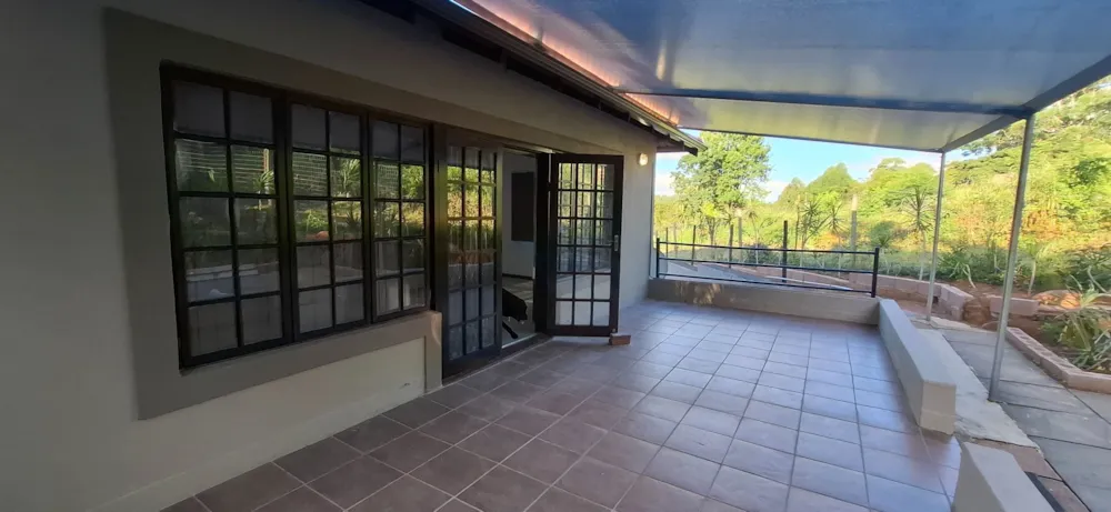 Cottage let in Crestholme - 1KF1731735