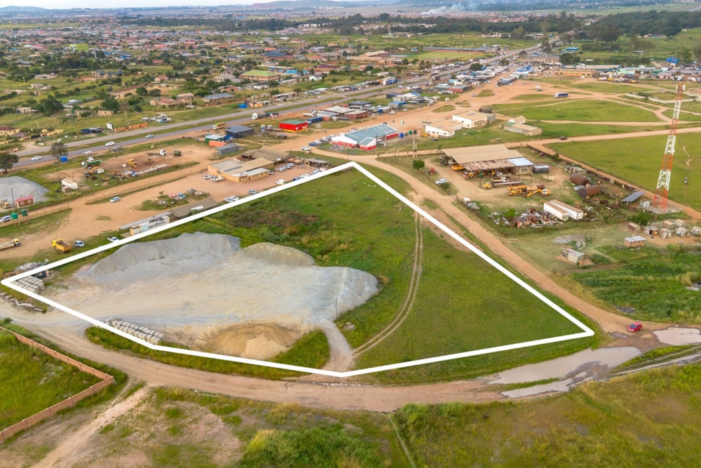 Commercial vacant land for sale in Whitecliff, Harare West, Zimbabwe - 3ZB1741659 Commercial vacant land for sale in Whitecliff, Harare West, Zimbabwe - 3ZB1741659