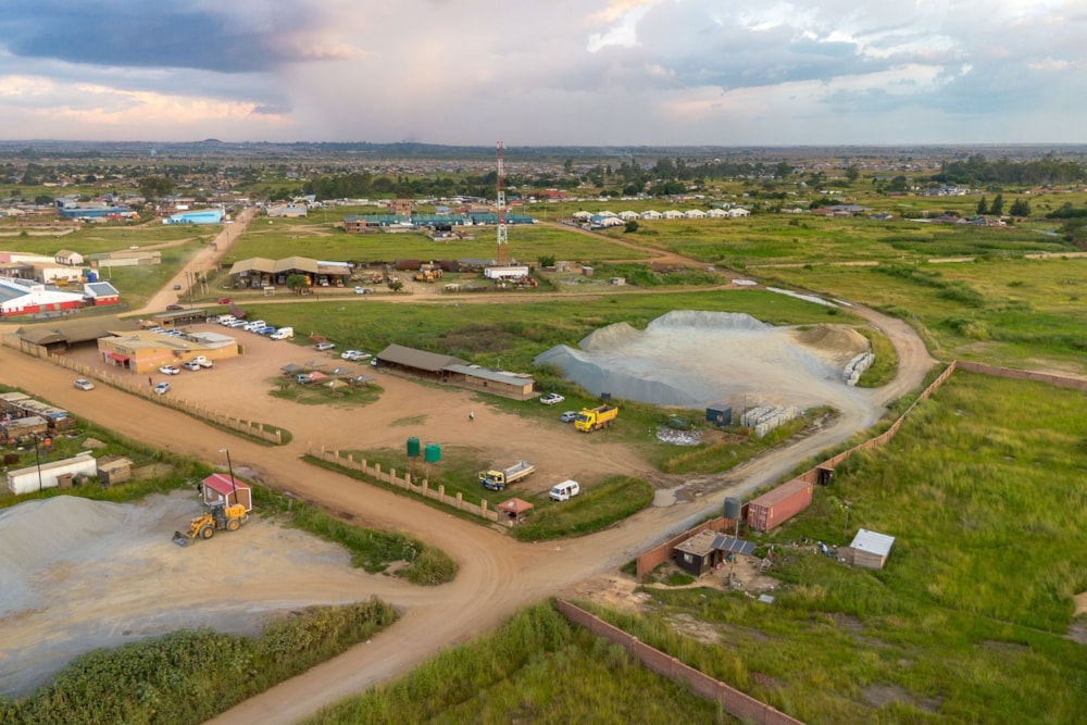Commercial vacant land for sale in Whitecliff, Harare West, Zimbabwe - 3ZB1741659 Commercial vacant land for sale in Whitecliff, Harare West, Zimbabwe - 3ZB1741659