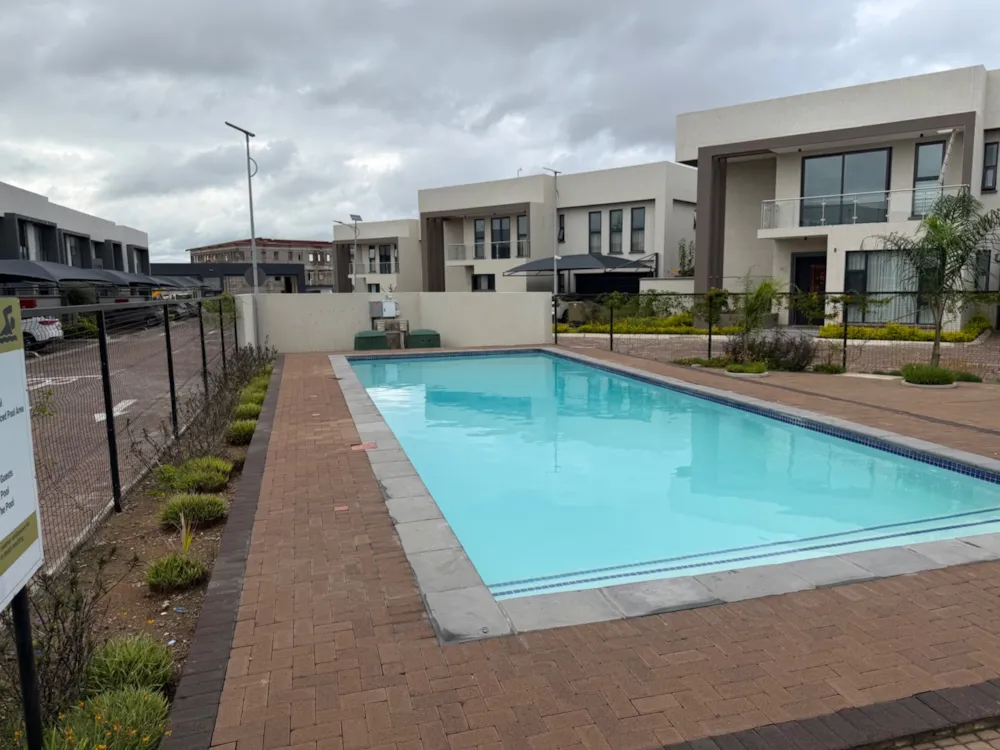 Townhouse let in Setlhoa, Botswana - 3BO1734745