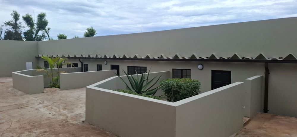 Apartment to rent in Bothas Hill - 1KF1732017