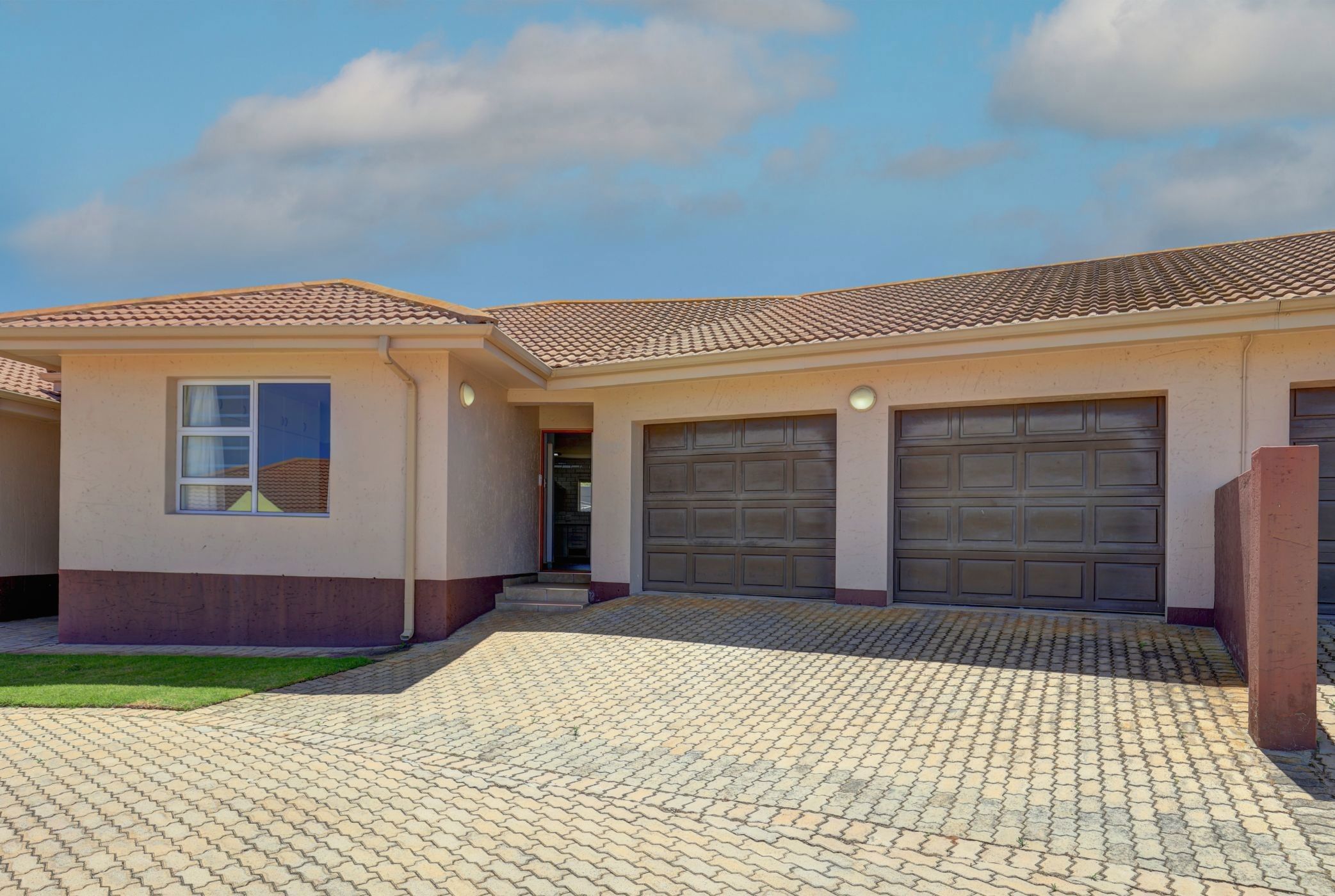 Townhouse for sale in Hartenbos Central - 1MB1723226