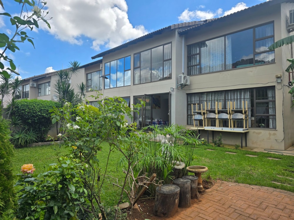 Townhouse to rent in Kgale, Botswana - 3BO1734541