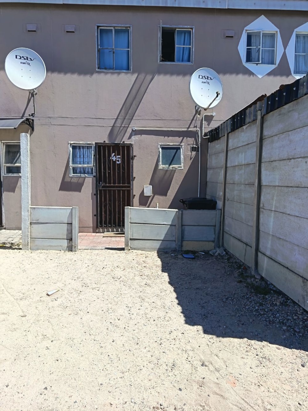 Townhouse for sale in Pelikan Park - 1OT1733113