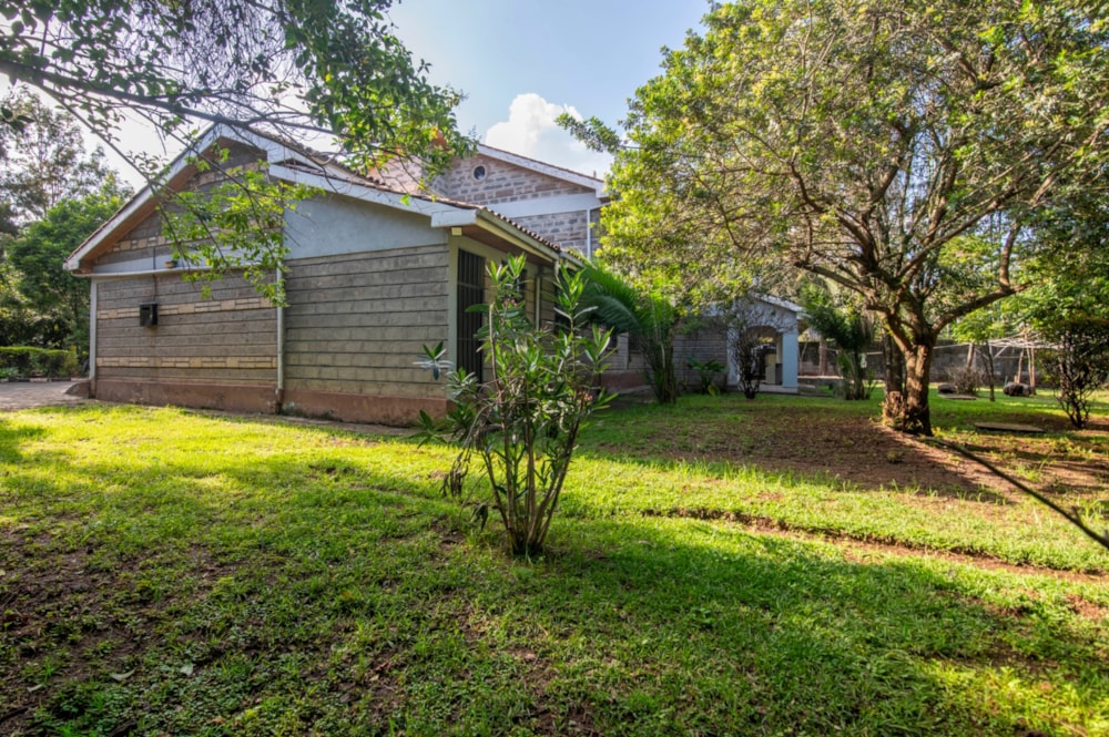 Double-storey house to rent in Karen, Kenya - 3KE1732603