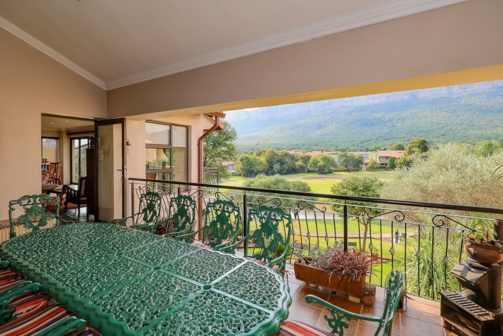 Security estate home for sale in Magalies Golf Estate - 1HR1726220