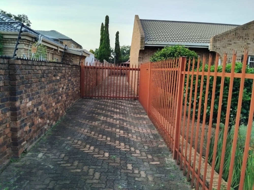 House for sale in Bester - PRN1731953 House for sale in Bester - PRN1731953