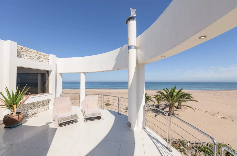 House for sale in Dolphin Beach, Namibia - 3NM1726724