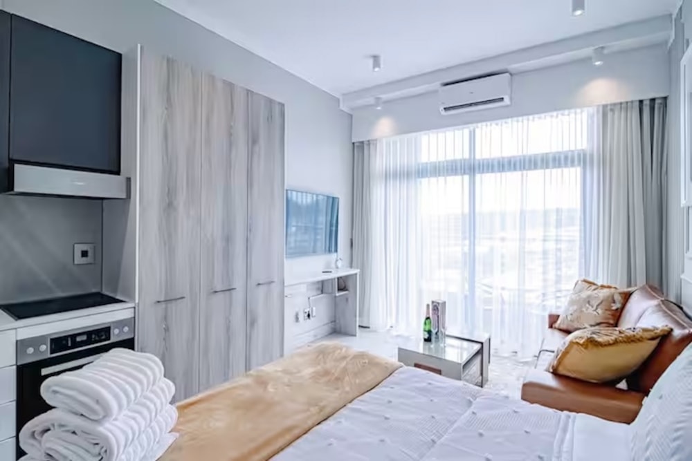 Apartment for sale in Menlyn - PT1727014