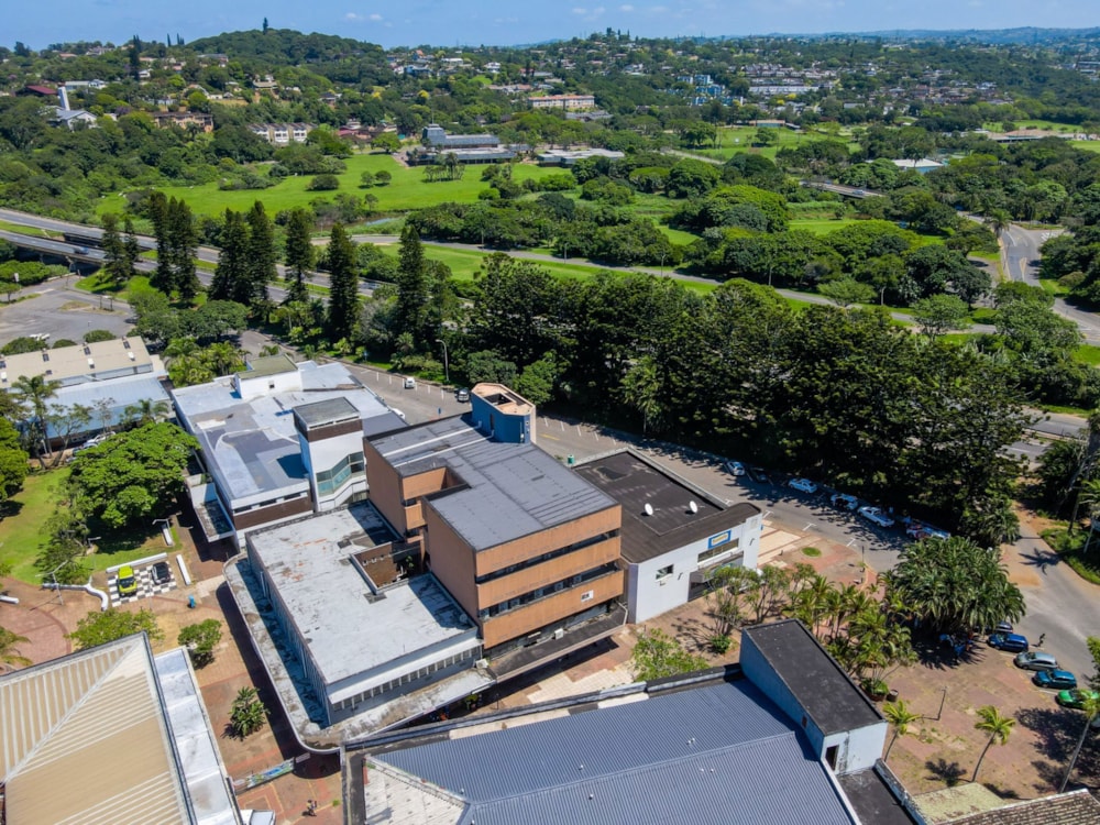 Commercial Building for sale in Amanzimtoti - 1WB1732684 Commercial Building for sale in Amanzimtoti - 1WB1732684