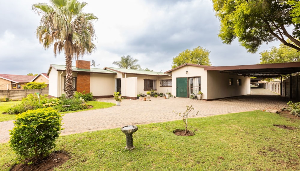 House for sale in Pioneer Park - 1NW1729639