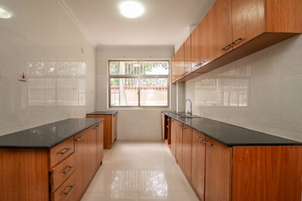 Apartment to rent in Kilimani, Kenya - 3KE1730858