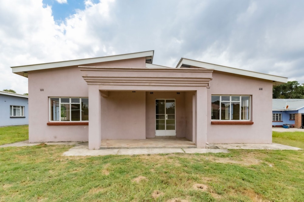 Single-storey cluster for sale in Waterfalls, Zimbabwe - 3ZB1732984 Single-storey cluster for sale in Waterfalls, Zimbabwe - 3ZB1732984