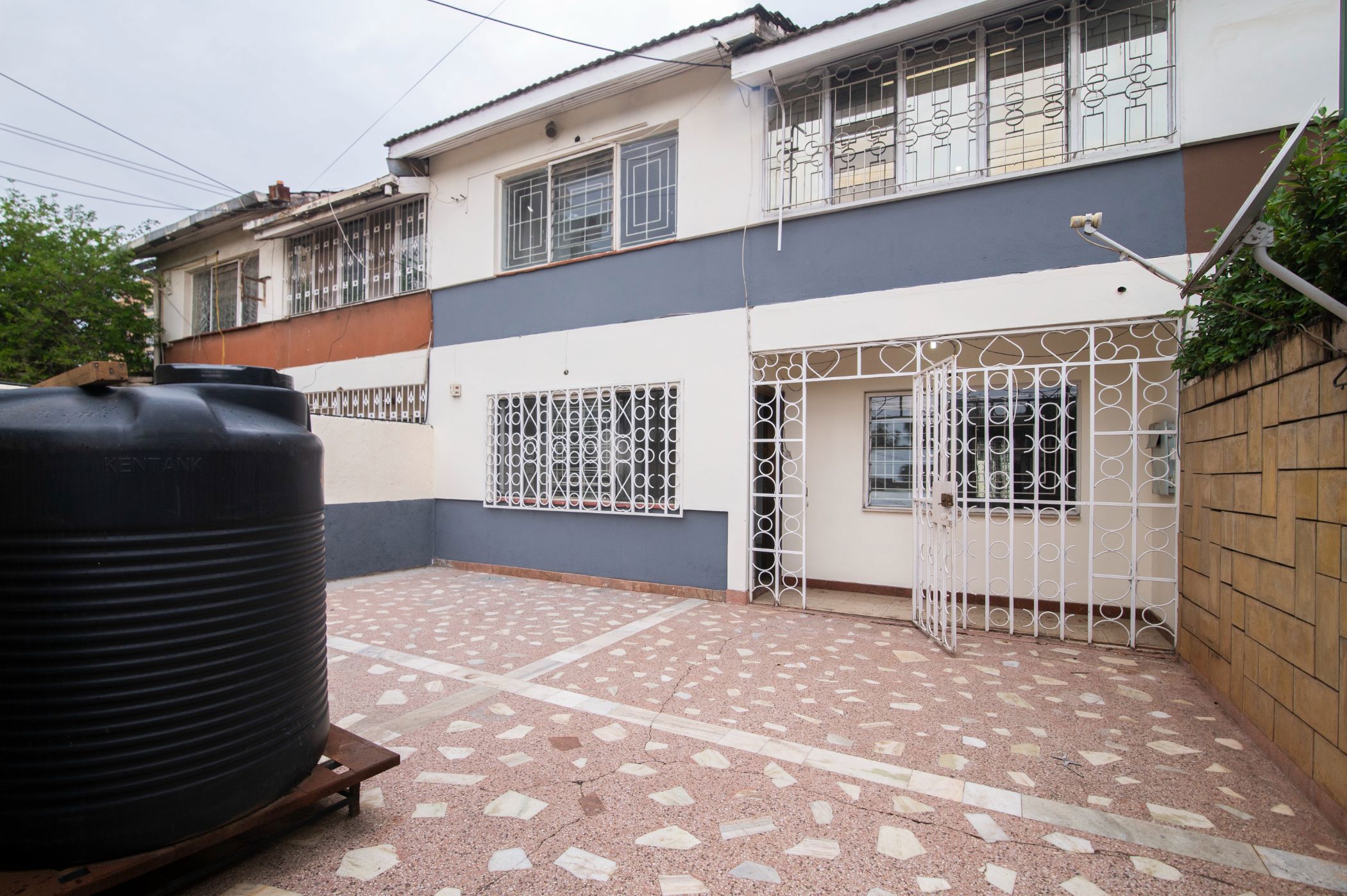 Double-storey house to rent in South B, Kenya - 3KE1730963