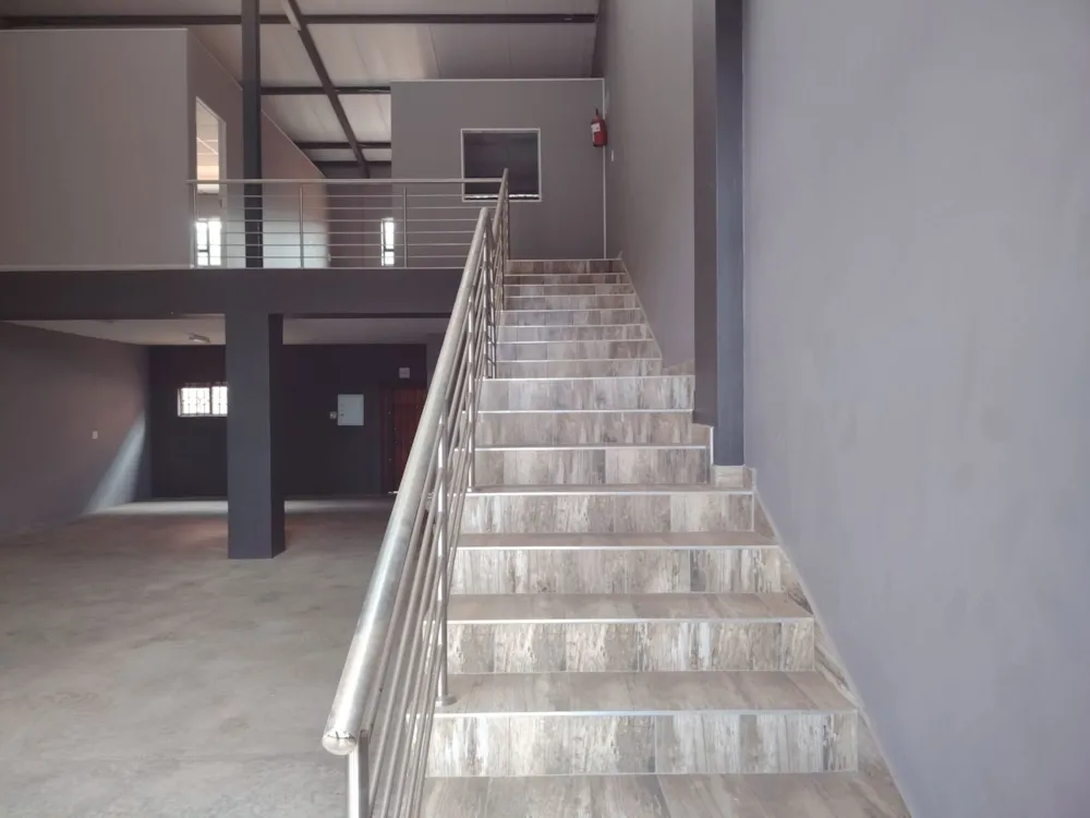 Commercial industrial property to rent in Magna Via - 1PS1732549