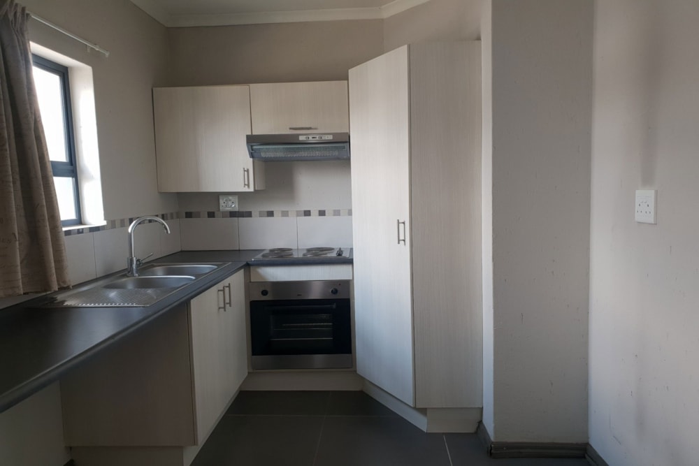 Apartment to rent in Honeydew, Roodepoort - RAL1732654