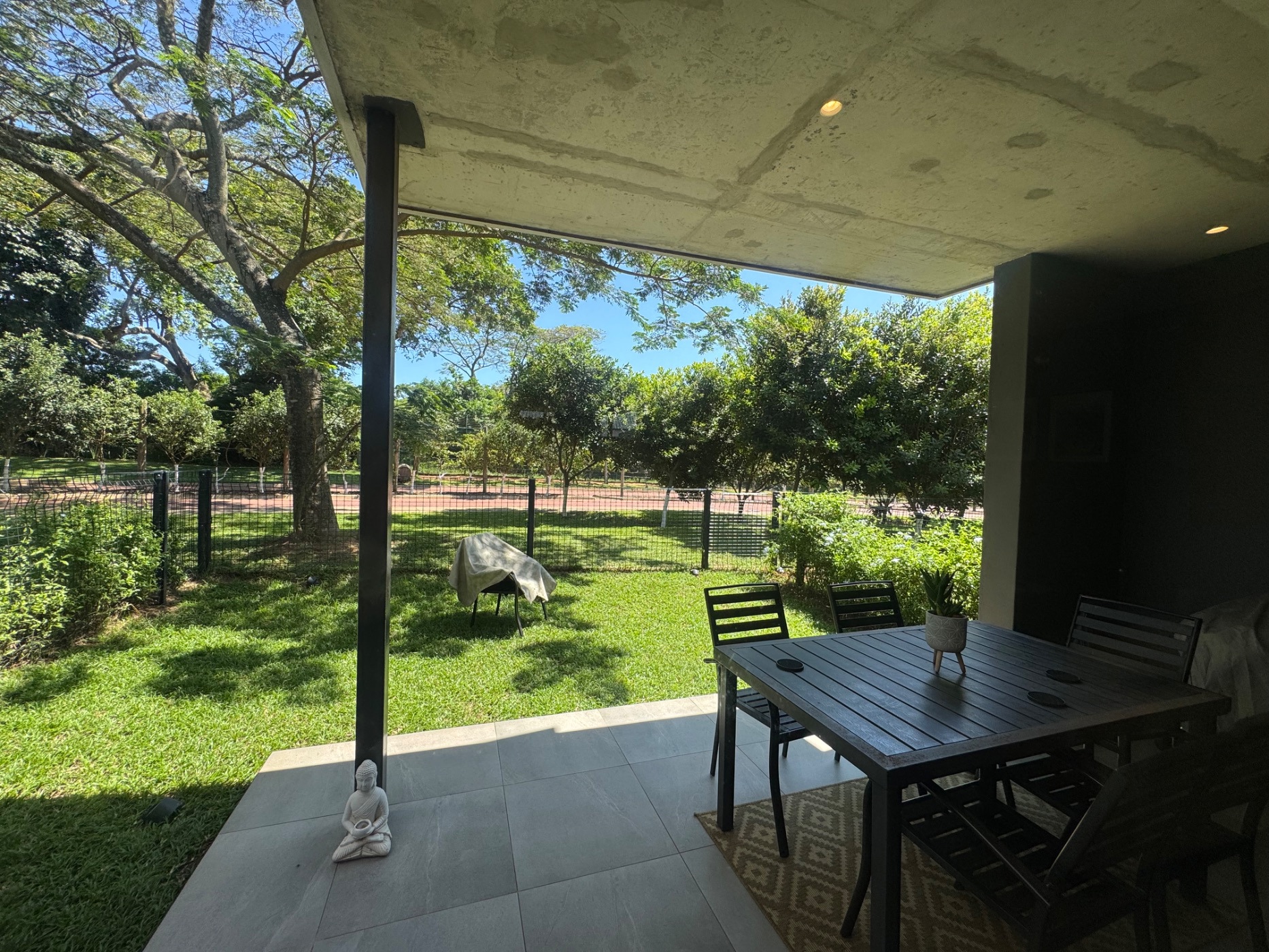 Double-storey apartment to rent in Sheffield Beach - 1BD1732641