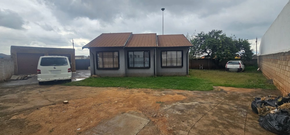 House for sale in Vosloorus - BOK1734227