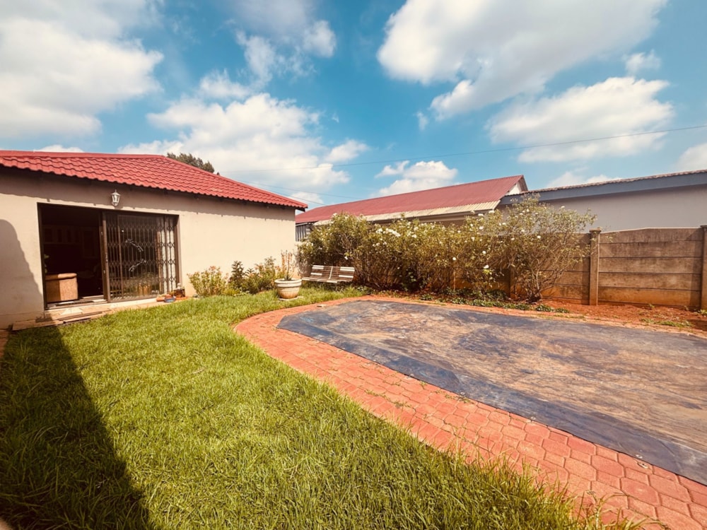 House for sale in Rothdene - 1VT1732583