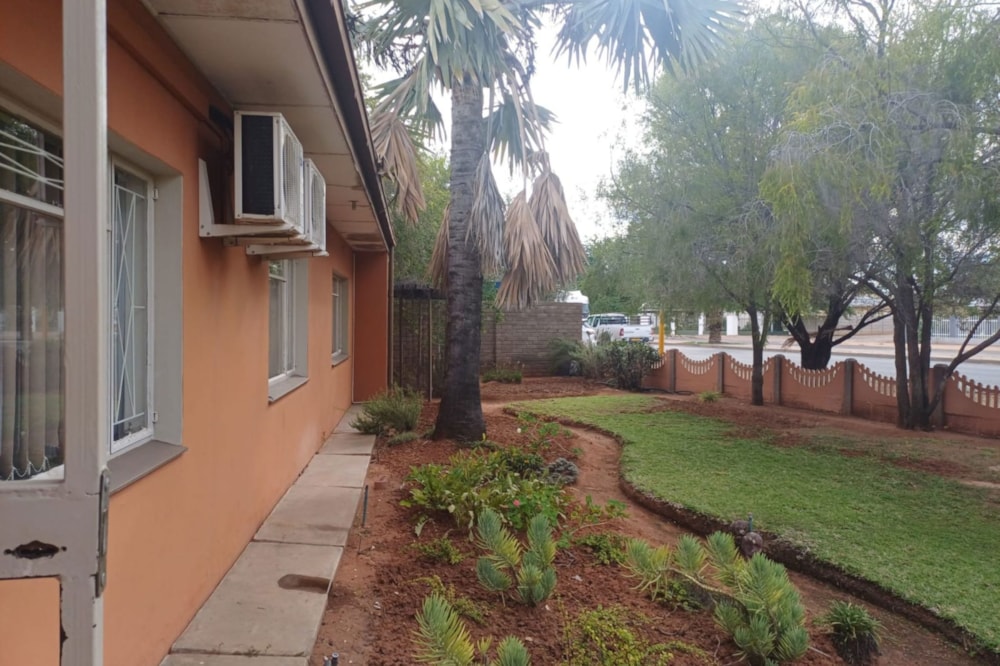 House for sale in Oosterville - 1KAH1731666