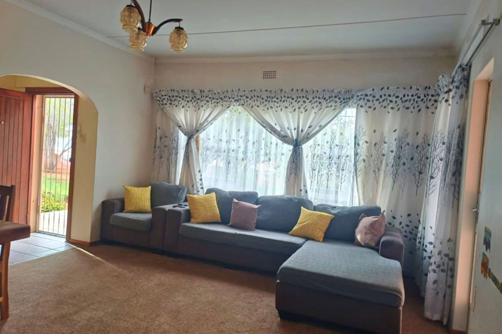 House for sale in Oosterville - 1KAH1731666