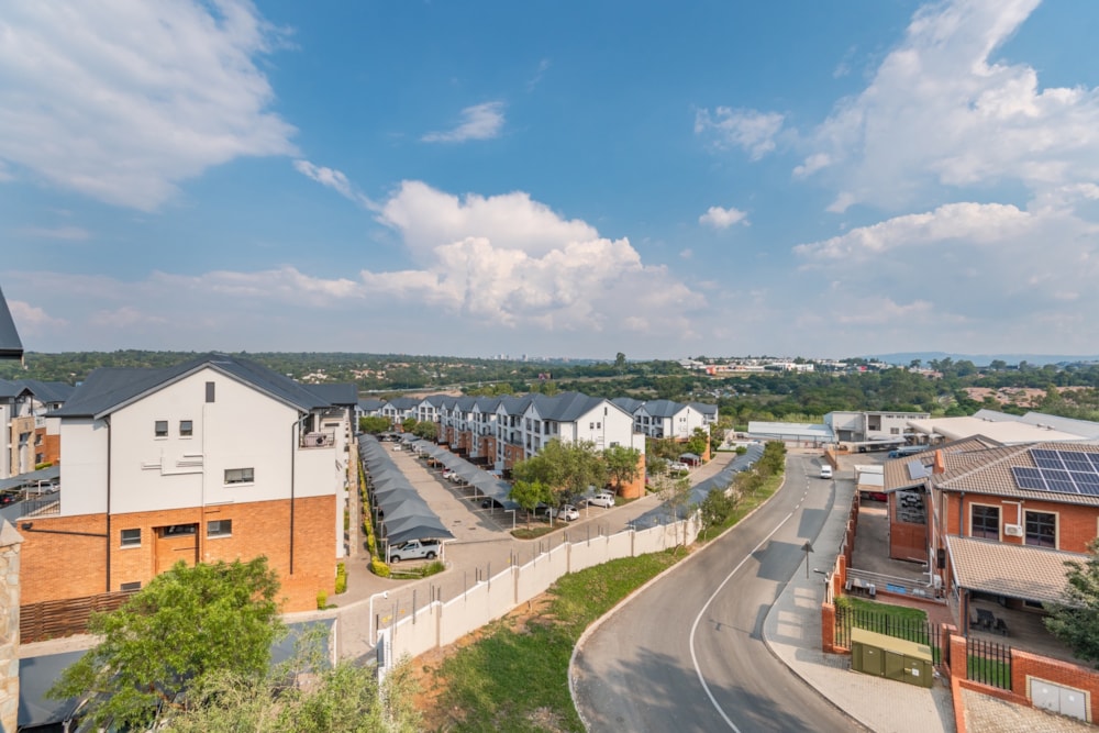 Apartment for sale in Olivedale - RAN1731625 Apartment for sale in Olivedale - RAN1731625