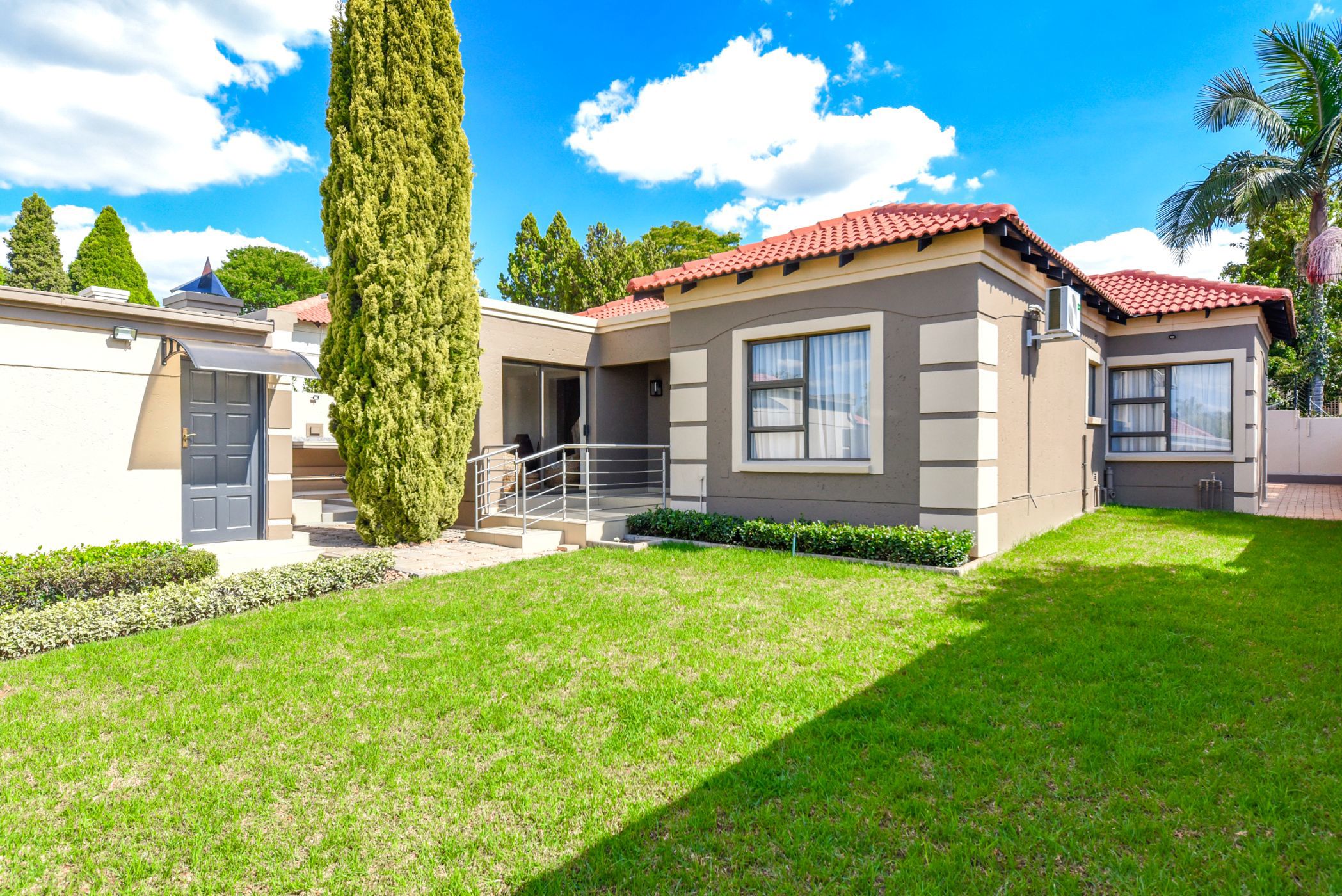 House to rent in North Riding - FYL1732072