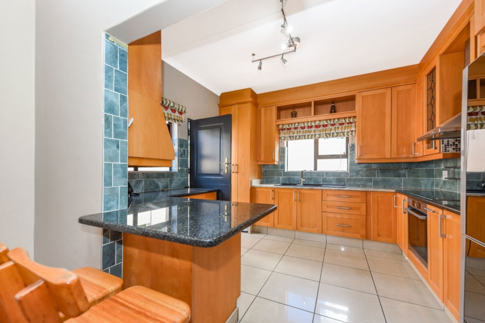 House to rent in North Riding - FYL1732072