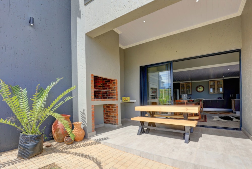 House for sale in Outeniquasbosch Wildlife Village - 1MB1732365