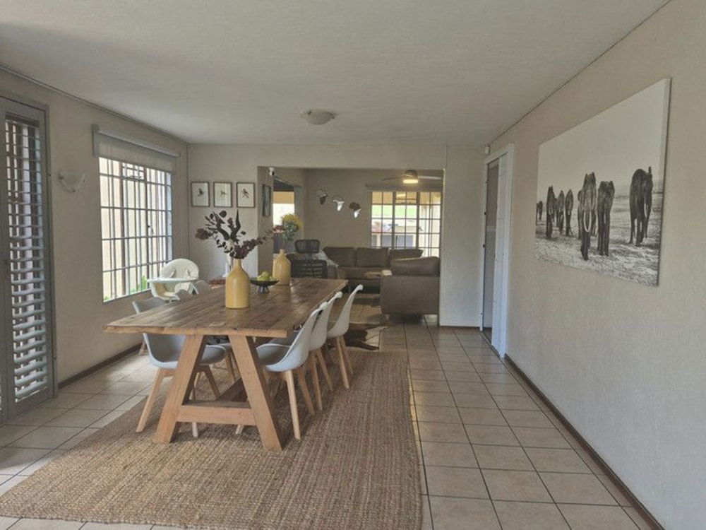 House for sale in Nelspruit Ext 27 - 1NS1734504 House for sale in Nelspruit Ext 27 - 1NS1734504