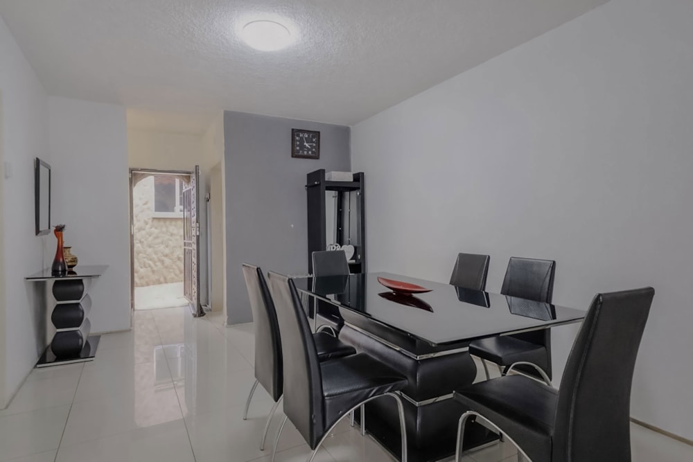 Apartment for sale in Constantia Kloof - RAN1731898