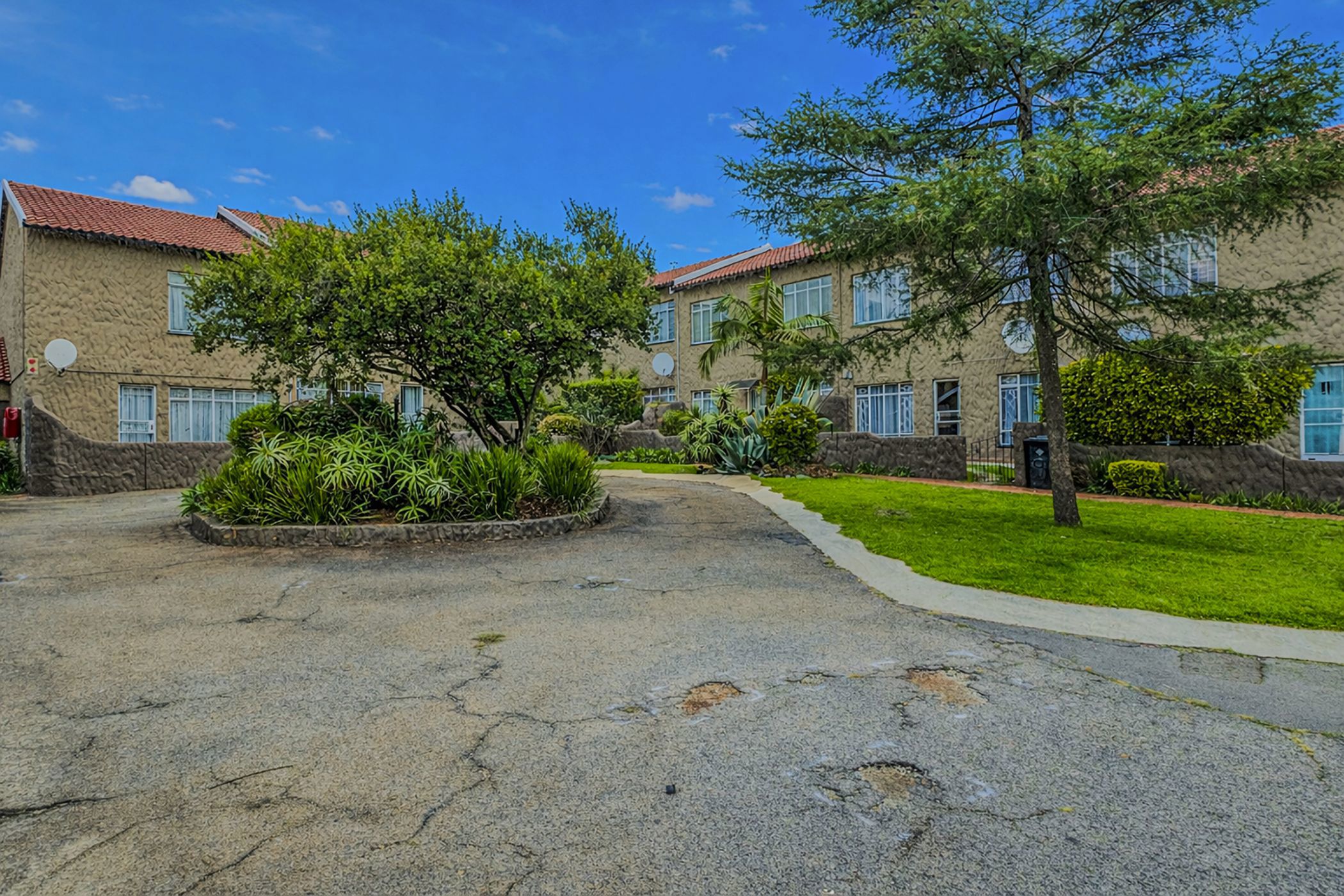 Apartment for sale in Constantia Kloof - RAN1731898