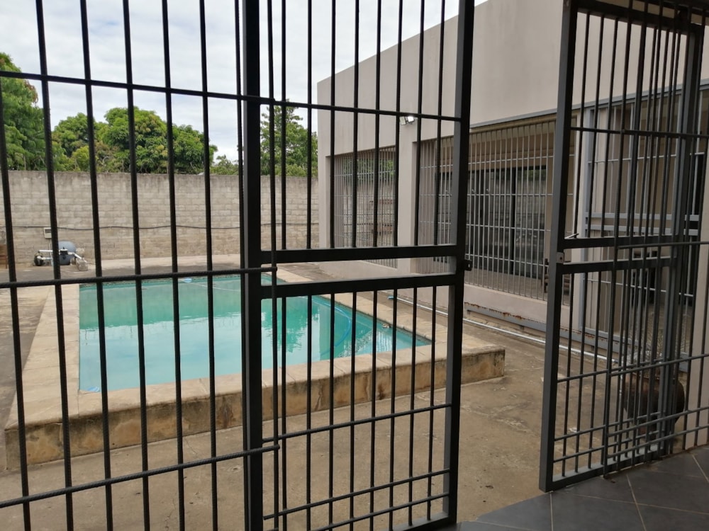 House for sale in Matola, Mozambique - 3MQ1731971 House for sale in Matola, Mozambique - 3MQ1731971