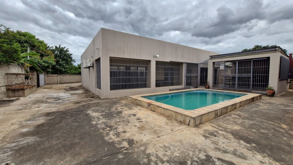 House for sale in Matola, Mozambique - 3MQ1731971 House for sale in Matola, Mozambique - 3MQ1731971