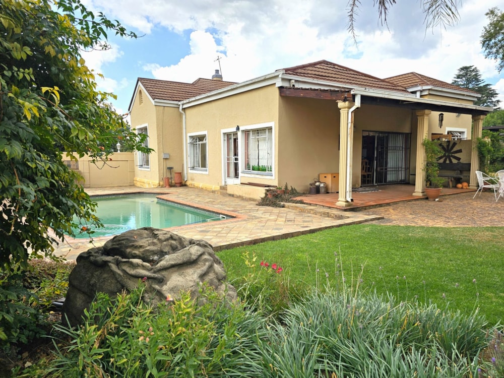 Single-storey house for sale in Heidelberg, Gauteng - 1SP1732179 Single-storey house for sale in Heidelberg, Gauteng - 1SP1732179