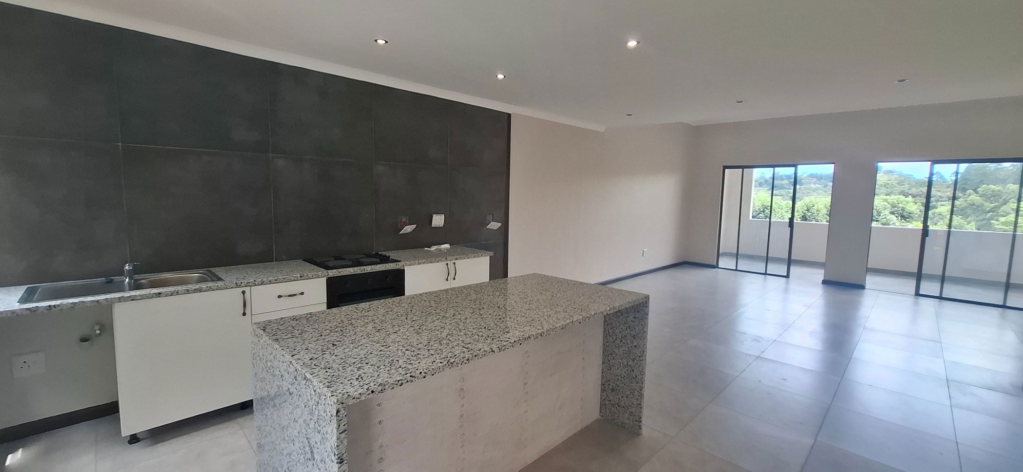 Apartment to rent in Bothas Hill - 1KF1732043