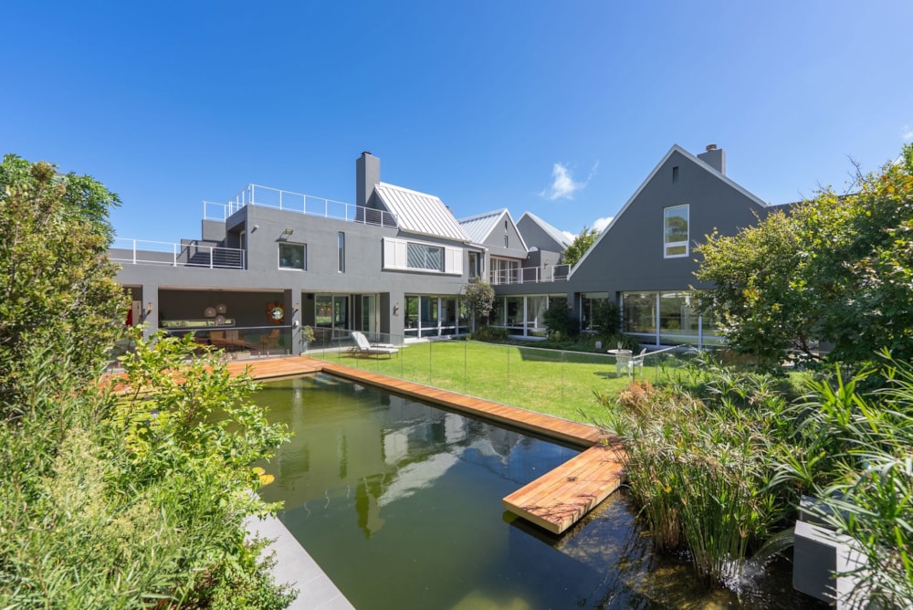 Double-storey house to rent in Noordhoek, Cape Town - FHL1732121