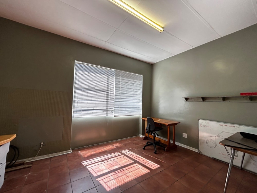 Commercial office to rent in Ashburnham - 1KJ1732107