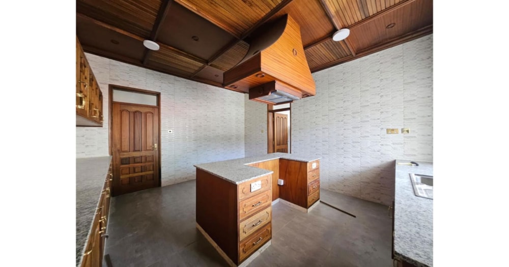 Multi-storey house to rent in Kileleshwa, Kenya - 3KE1734952