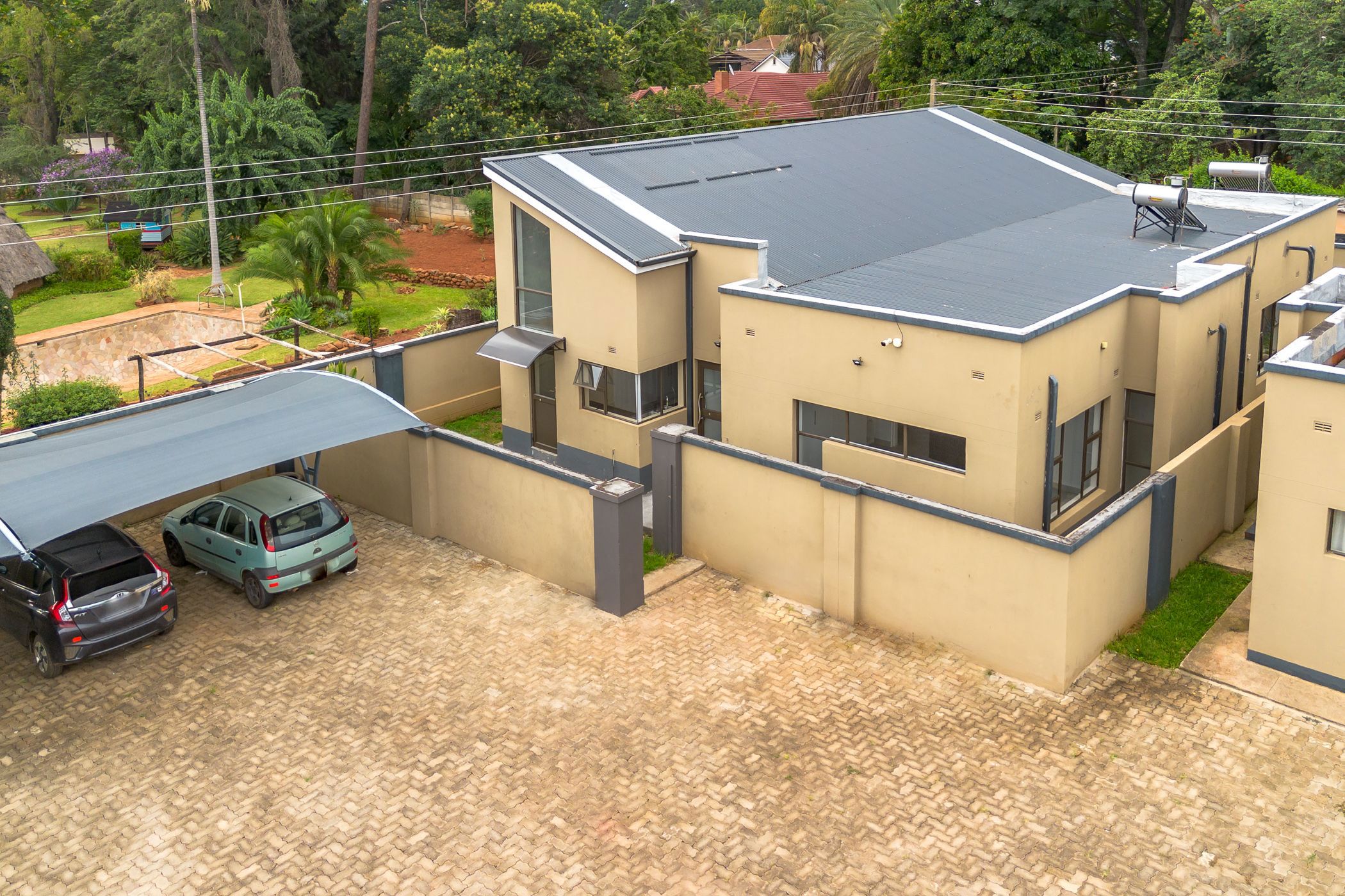 Townhouse to rent in Avondale West, Zimbabwe - 3ZB1732319