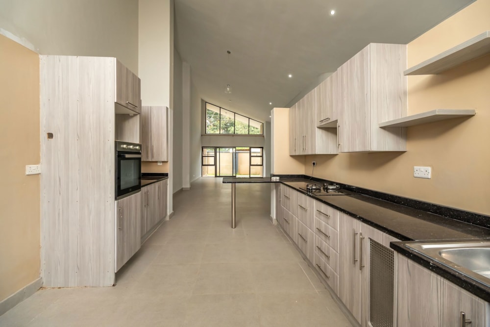 Townhouse to rent in Avondale West, Zimbabwe - 3ZB1732319