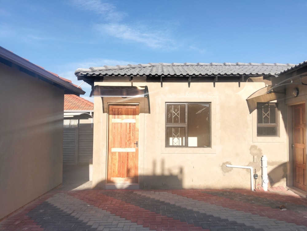 Cottage to rent in Sky City - 1GV1732304