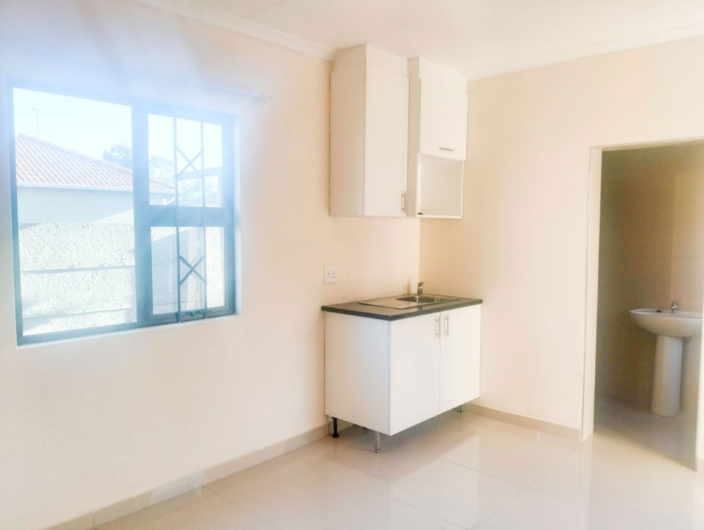 Cottage to rent in Sky City - 1GV1732304